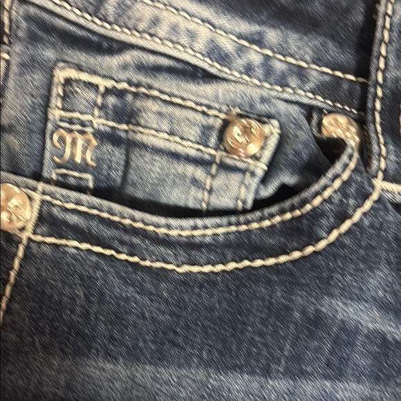 Miss me size 29 mid rise straight Women’s Blue Jeans never worn - Picture 4 of 8
